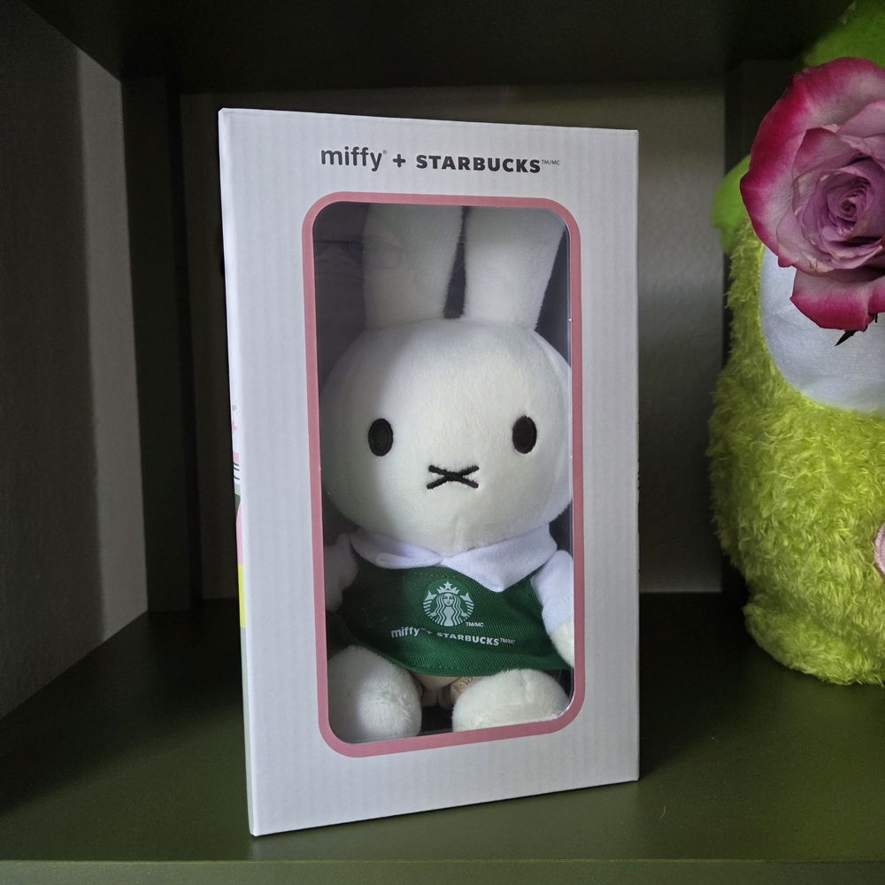 Miffy x Starbucks Plush Bunny in Gift Box - White & Green